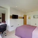 Hampstead 4-Bedrooms Condo Apartment